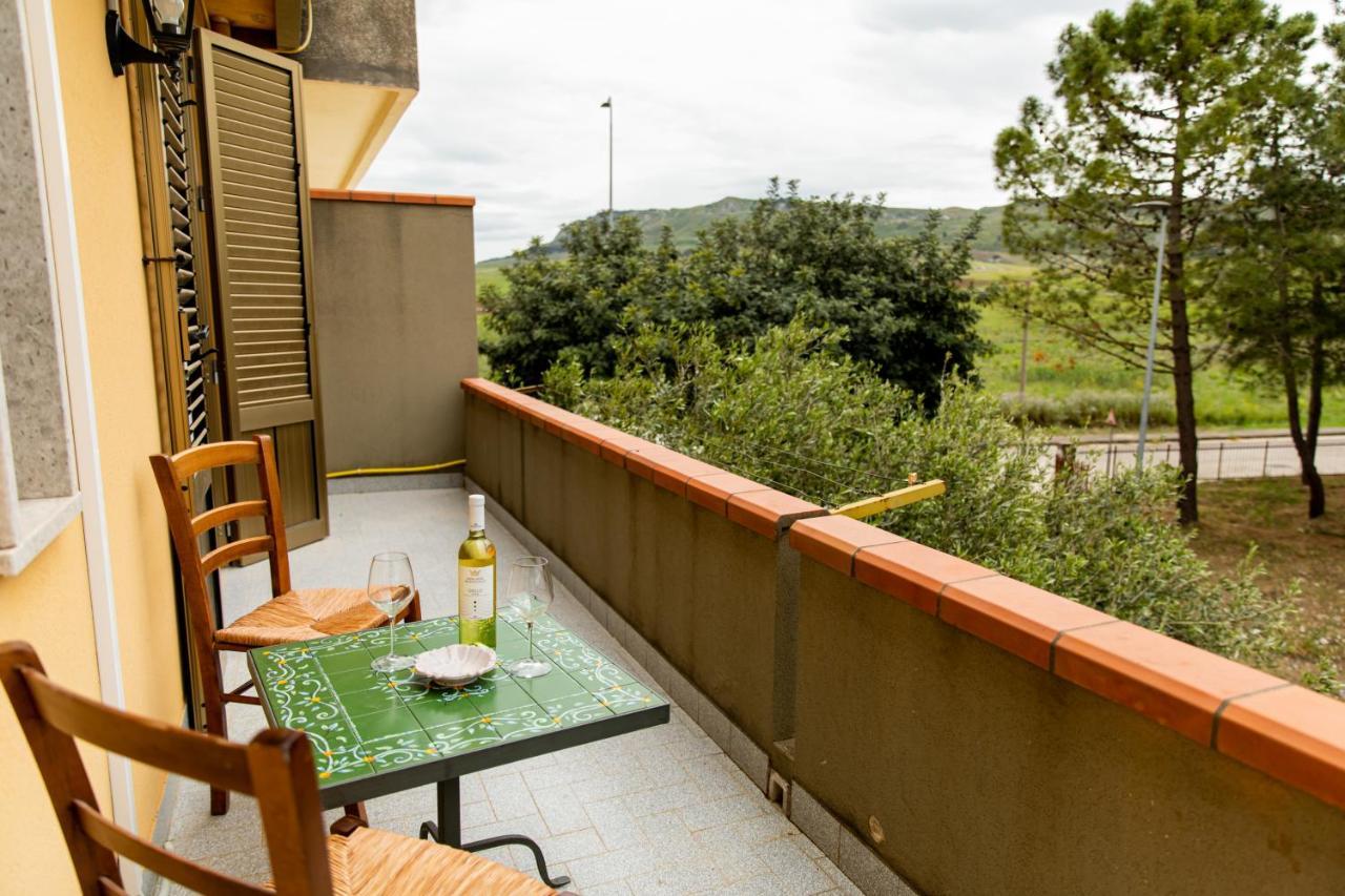Lo Zio Michele Apartments Nuova Gibellina Bagian luar foto